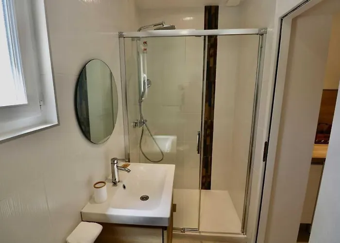 Bright - Ac - 2br-4p - Gassin