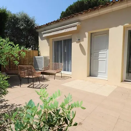 شقة Bright - Ac - 2br-4p - Gassin *